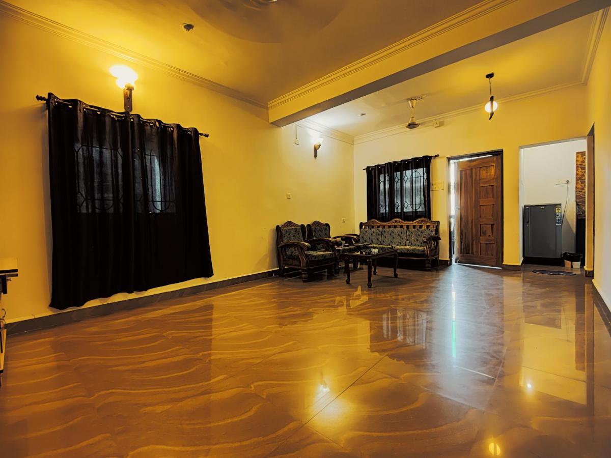 Candolim Glitter Sand Luaran gambar