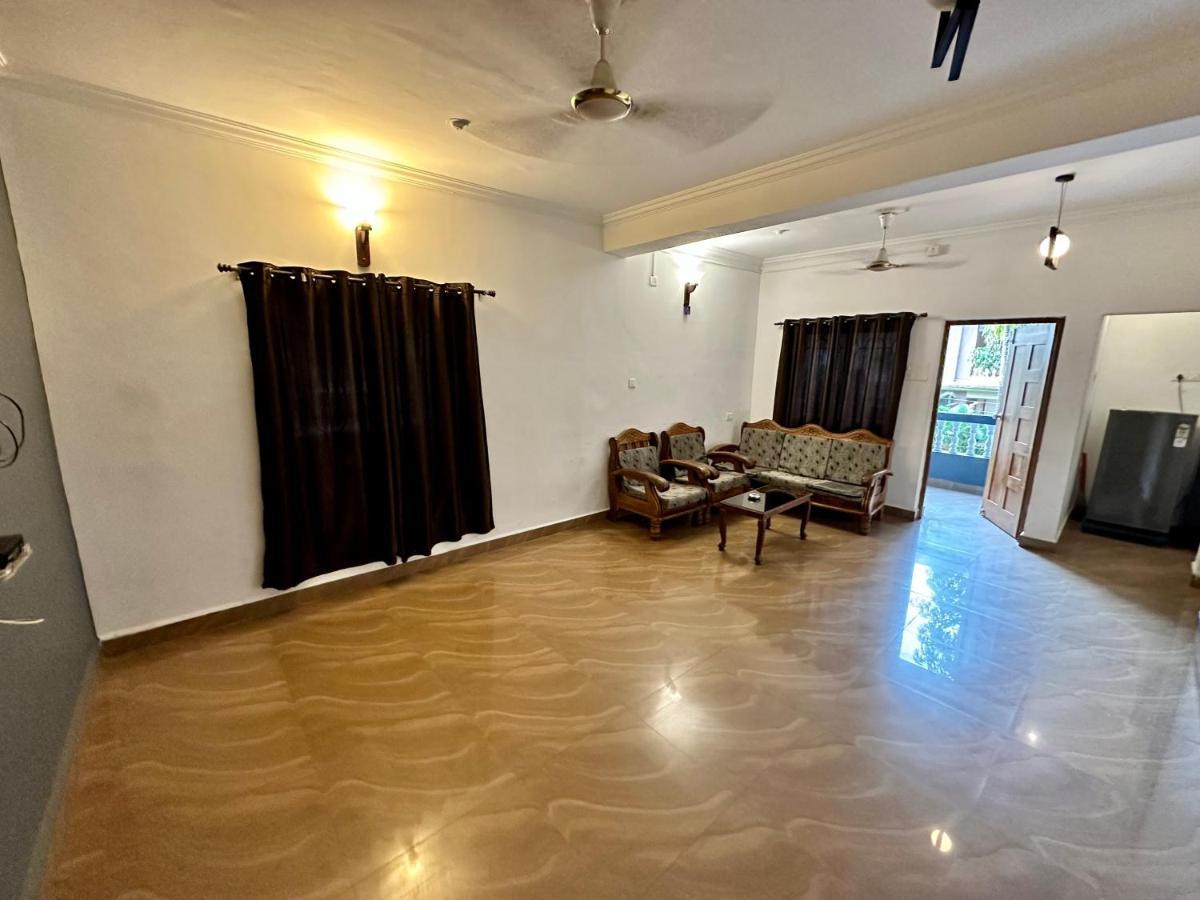 Candolim Glitter Sand Luaran gambar