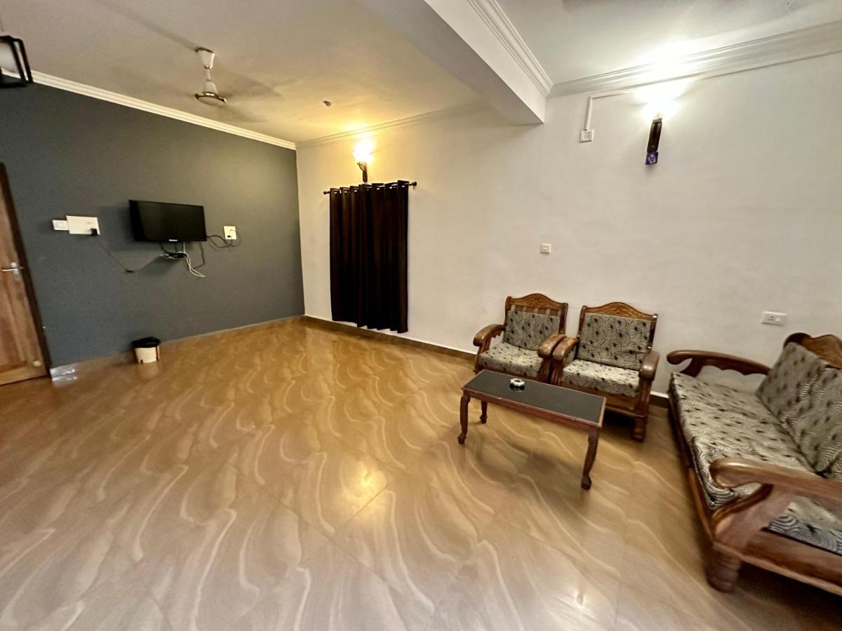 Candolim Glitter Sand Luaran gambar
